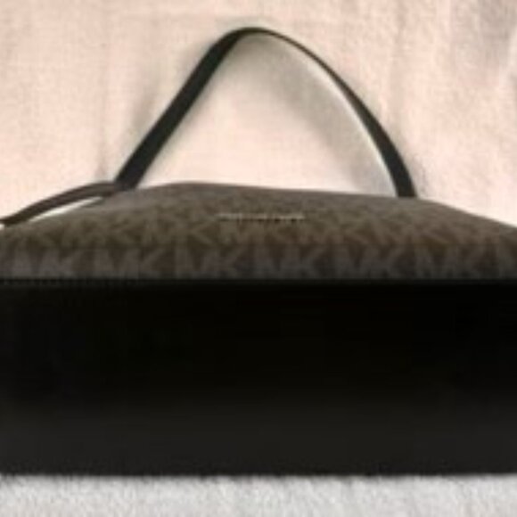 Michael Kors "large hobo" charcoal and black shoulder handbag NWT - Picture 3 of 7